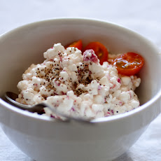 Cottage cheese and Radish Salad