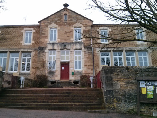 Mairie De Lournand
