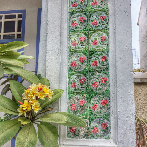 Peranakan Flower Tiles on a Column