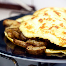 Mushroom, Ham and Cheese Omelet Roll