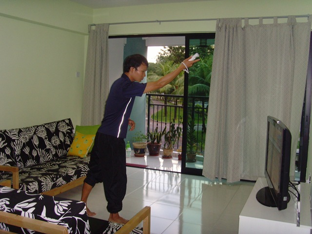 [SNV36769[2].jpg]