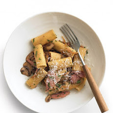 Pasta with Ham and Mushrooms