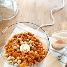 Sweet Potato Curry Hummus