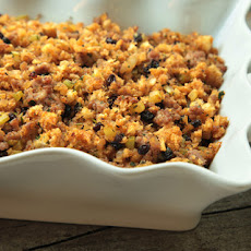 Sausage-Currant Stuffing Recipe