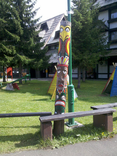 Konaci Playground Totem