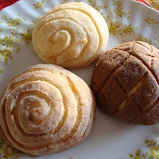 Conchas (Mexican Sweet-Topped Buns)