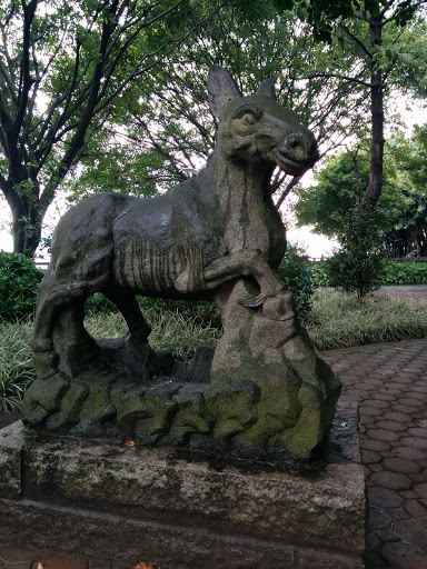 江滨公园石雕
