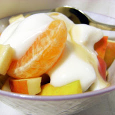 Frouta Ke Yaourti (Greek Fruit Salad)