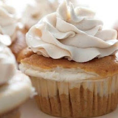 Cheesecake-Filled Pumpkin Cupcakes