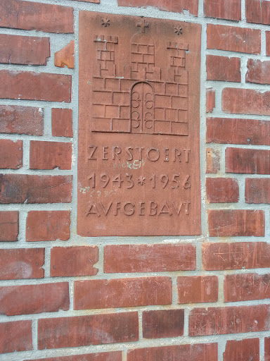 Gedenktafel Zerstört 1943 - Aufbau 1956