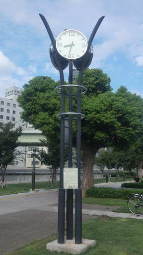 中之島広場の時計