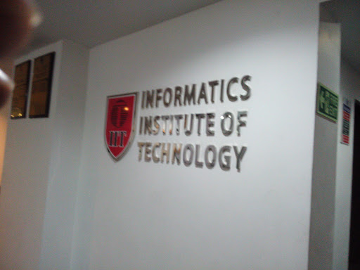 Informatics institute Of Technology Plaque