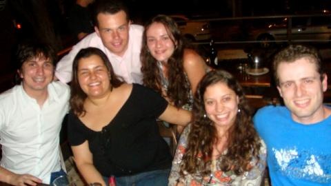 [Manuela_Daniel_Victoria_Roberto_Juliana_Eu[2].jpg]