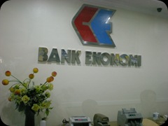 Bank Ekonomi Darmo Park - Surabaya 2388