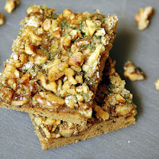 Modest walnut coffee cake