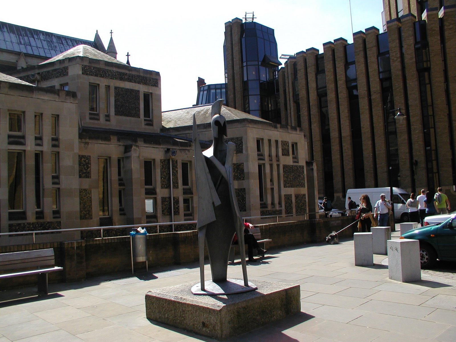 [SouthwarkCathedralStatue5.jpg]