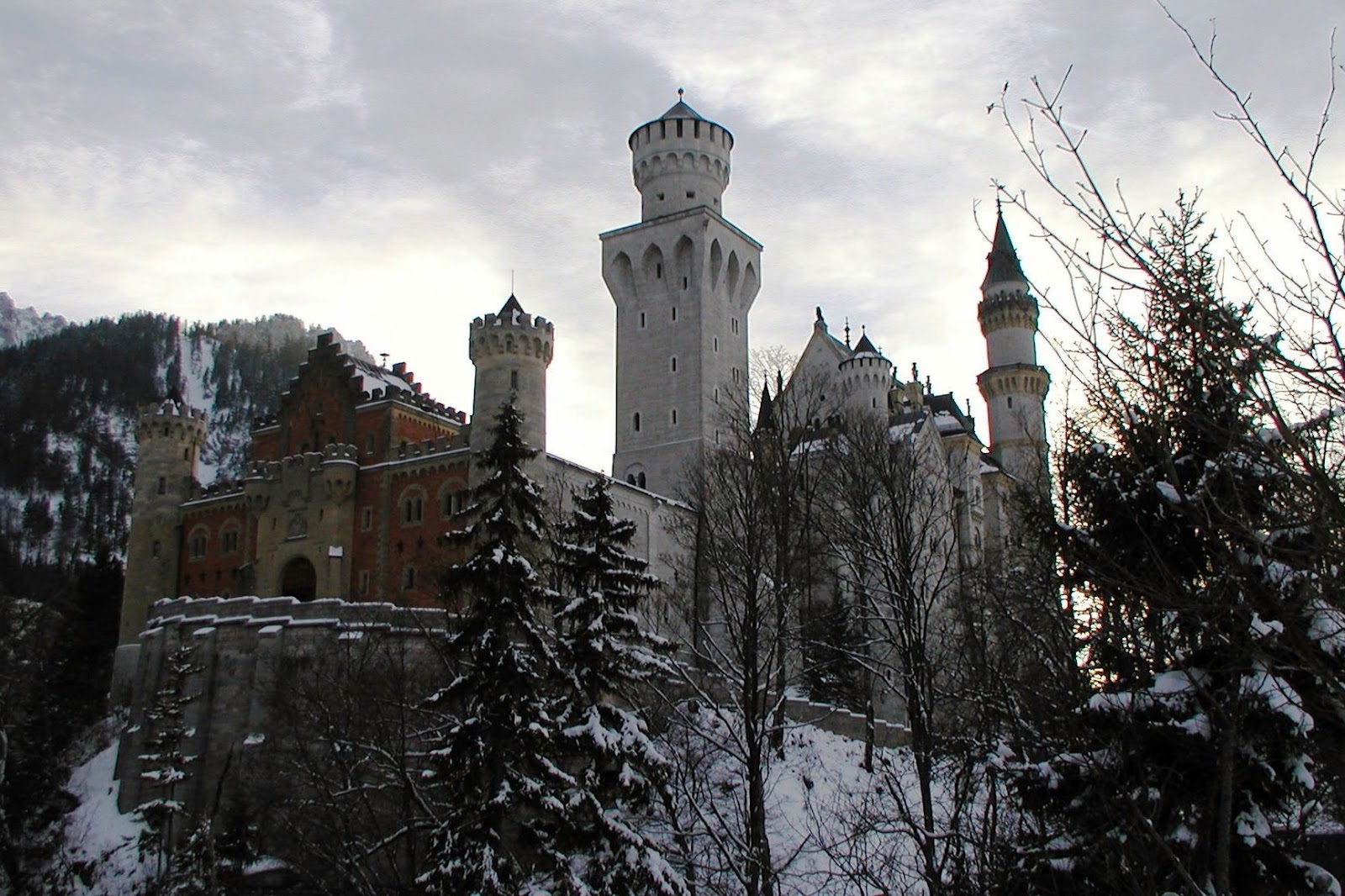 [GermanCastles236.jpg]