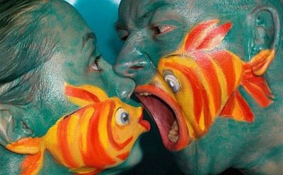 [Fish_Kiss_3[4].jpg]