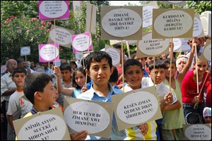 [anadil_mitingi_btm[2].jpg]