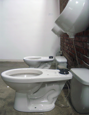 http://lh6.ggpht.com/pulpozone/SMNVSrYsE0I/AAAAAAAAFLc/6bcG2w_epYo/s400/puss7.jpg
