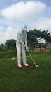 Patung Golfer Ditikungan