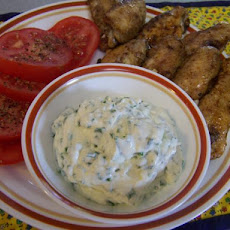 Jerk Chicken Wings With Creamy Dipping Sauce
