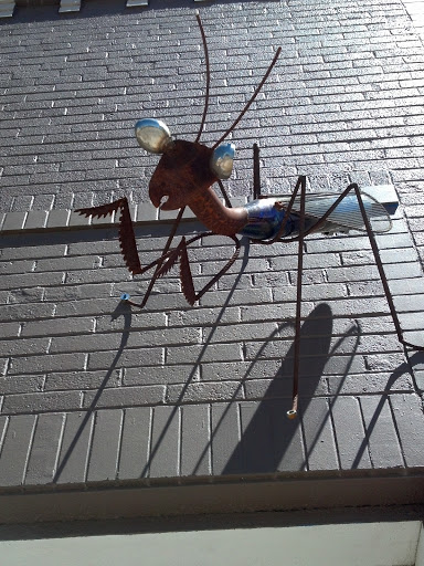 Preying Mantis Sculpture