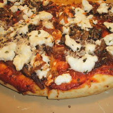 Caramelized Onion and Goat Cheese Pizza