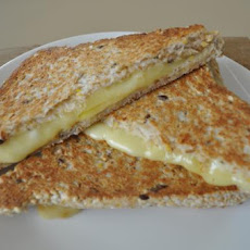 The Perfect Grilled Cheese Sandwich