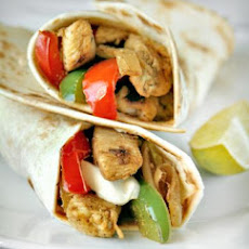 Chicken Fajitas With Lime, Garlic and Bell Peppers