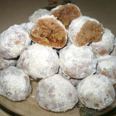 Chocolate Snowball Cookies - Christmas