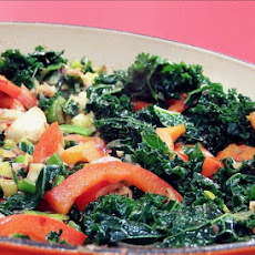 Spicy Garlic Kale With Sauteed Red Peppers