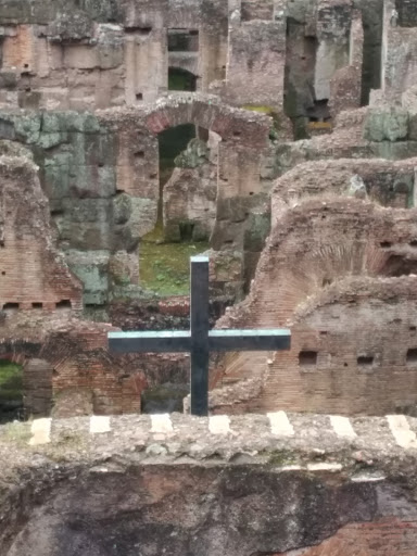 Croce Del Colosseo