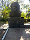 Памятник Л. Н. Толстого
