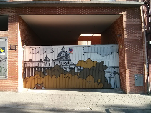 Grafiti Almudena Y Palacio Real