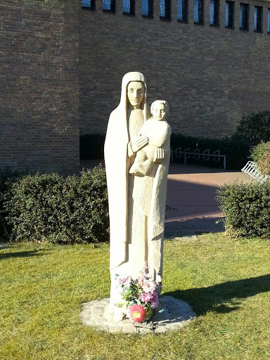 Statue an St. Marien Kirche