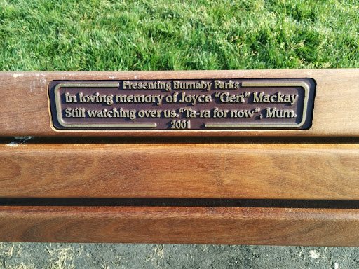Gert Mackay Memorial Bench