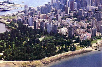 <p>
	Stanley Park's 1000 acre forested park sits alongside Vancouver's residential West End neighbourhood.</p>
