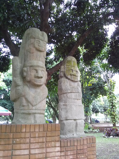 Estatua Cultura Indigena