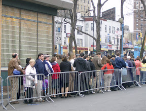 Crowds pour into Yankee Stadium for Papal Mass