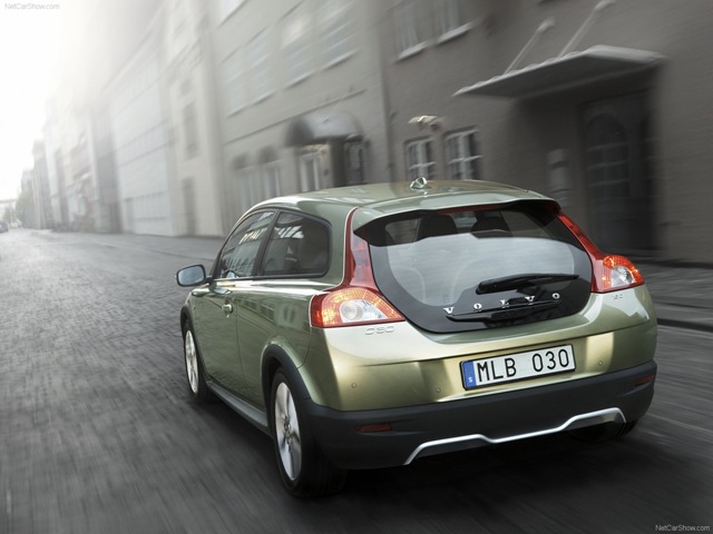 [VolvoC30_DRIVe_2009_1600x1200_wallpa[1][1].jpg]