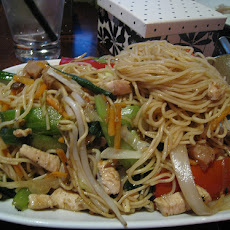 Cashew Chicken Chow Mein (EASY)