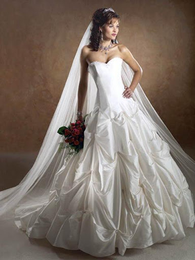 Bridal Gown and Sexy Women: 2010-08-29