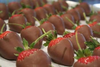 [_chocolate_strawberries-[2].jpg]