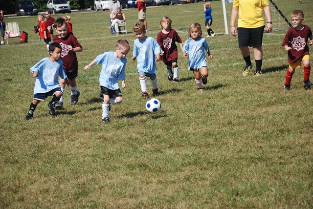 [2008 Sean Soccer 092[2].jpg]