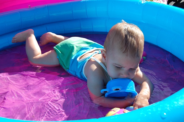 [swimming0143.jpg]