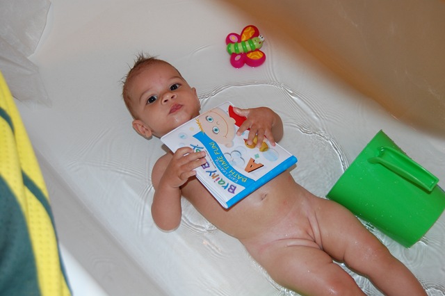 [firsttimeinbigbath0043.jpg]
