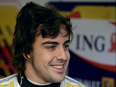 [alonso_renault-team-pilot_www.circusf1.com[17].jpg]
