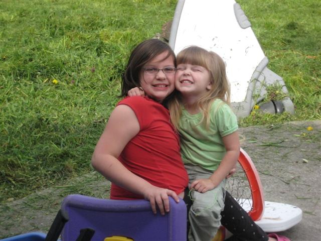 [April_2008_1 020 (Small)[3].jpg]