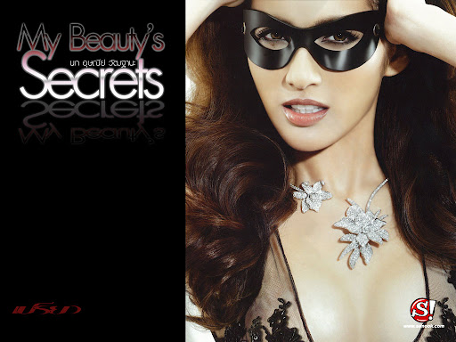  Beauty's Secrets Check out her secret together and download wallpaper